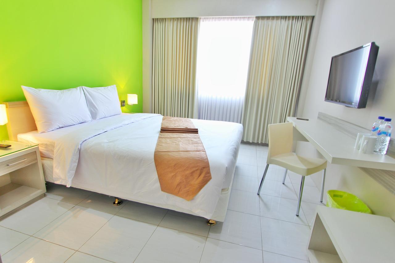 Rivisha Hotel Maguwo Exterior photo